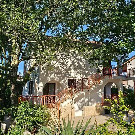 Villa Kucan Porat  Exteriér fotografie