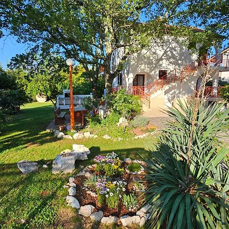 Villa Kucan Porat  Exteriér fotografie