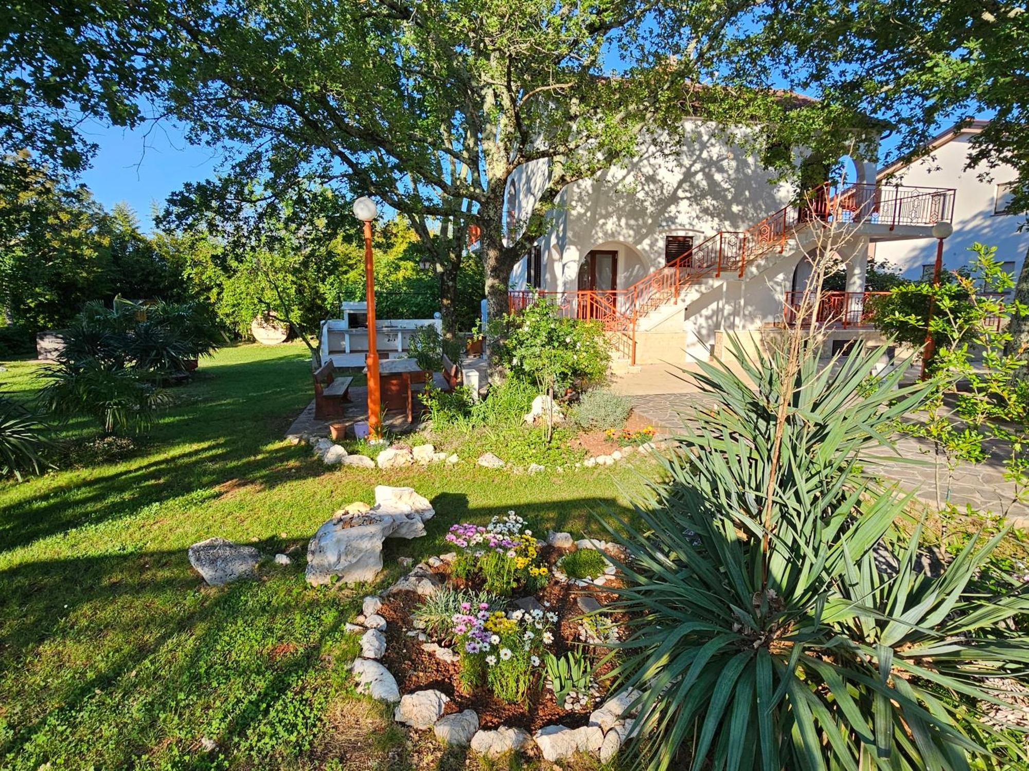 Villa Kucan Porat  Exteriér fotografie